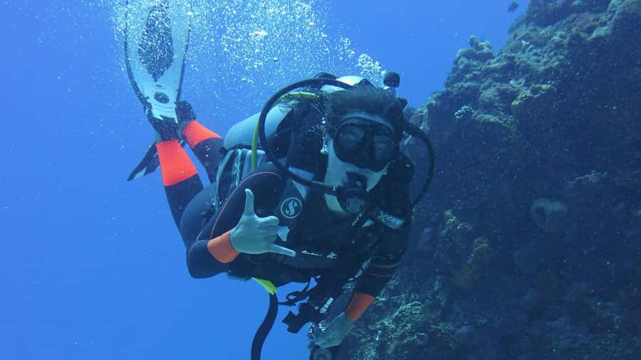 Dubai: VIP Private Scuba Dive with Free Hotel Transfer - A VIP-style scuba program that respects your nerves