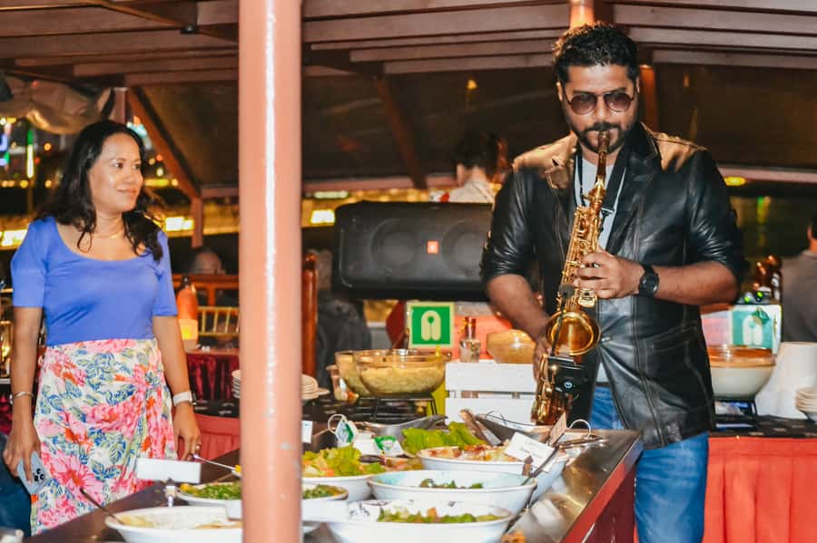Dubai: Water Canal Cruise and La Perle Show with Dinner - Starting at Al Faris Floating Restaurant, and how the evening actually flows