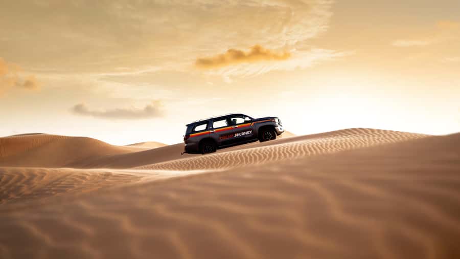 Dubai Waves & Dunes: Luxury Yacht Cruise w/ Red Dunes Safari - What you eat and drink on the water