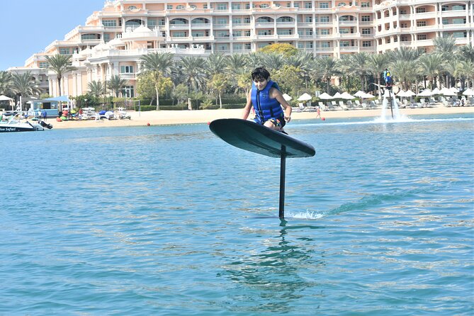 E-Foil in Palm Jumeirah - Your session flow at Blue Safari Water Sports (and what to expect)