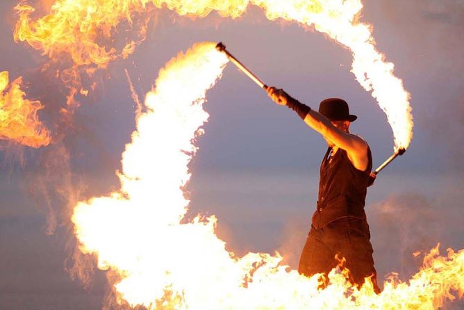 Enjoy Desert Safari With BBQ Dinner and Many More - Henna, Traditional Costumes, Belly Dance, Fire Show, and Tanura