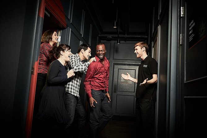 Escape Room: Escape Hunt Dubai - Jack The Ripper - Room size and props, the one caution to balance your expectations