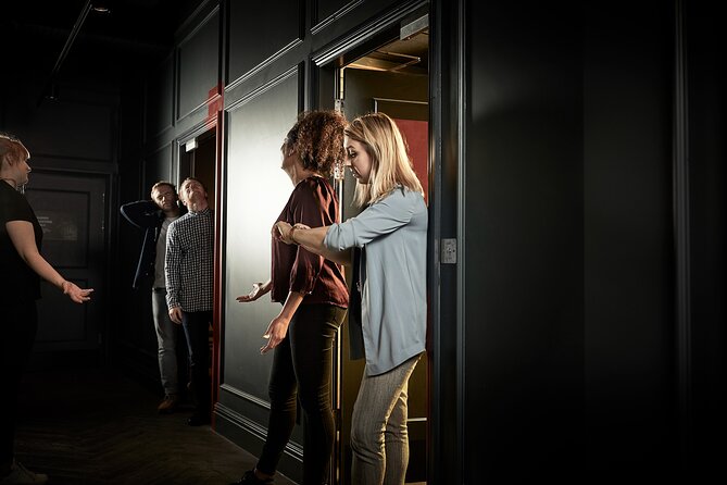 Escape Room: Escape Hunt Dubai - Prison Breakout - Inside the Prison Cell: Puzzles, Codes, and Real Teamwork