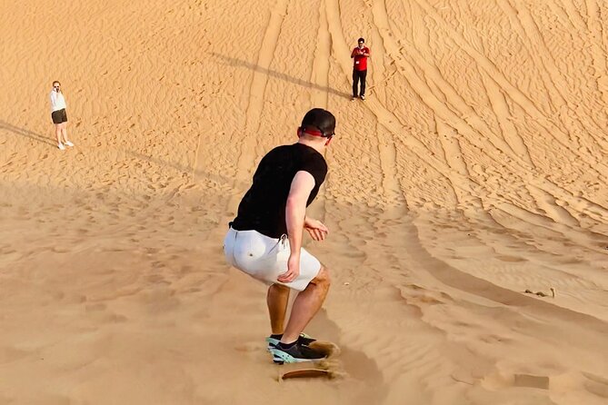 Exclusive Desert safari - Henna tattoos and cultural show: what to expect