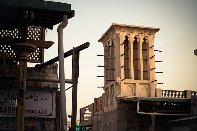 Explore the Backstreets of Old Dubai with an Insider - Outside the Now-Closed Dubai Museum: A Quick Time Travel Moment