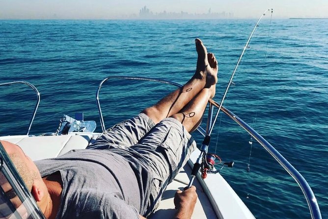 Fishing sea escape 4h - Leaving Dubai Marina: Your 4-Hour Private Mini-Yacht Setup