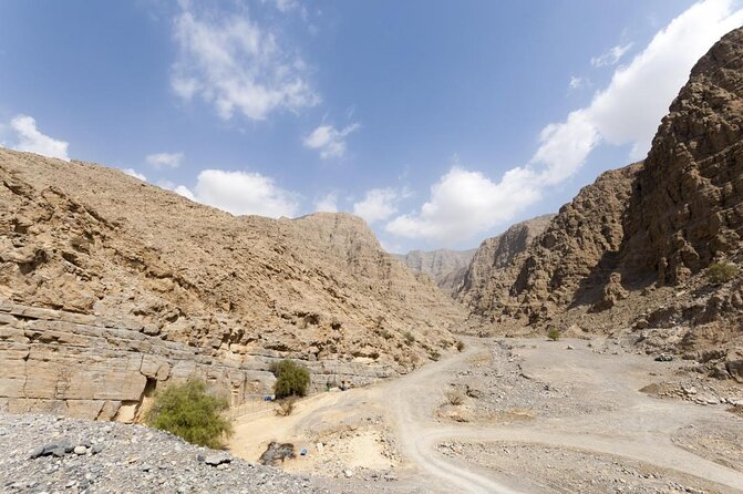 Five Emirates Full Day Tour from Dubai with Hotel Transfers - Sharjah Highlights: King Faisal Mosque, Al Ittihad Square, and Souq Shopping Without the Detours