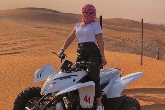 Five Star Desert Safari Dubai - Dubai Desert Safari Starts at 3:30 pm, Then Rolls Into Sunset