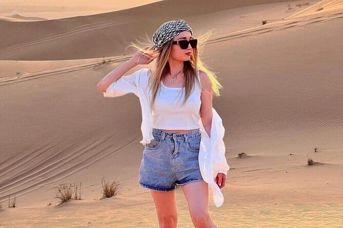 Five Star Desert Safari Dubai - Camp Time: Camel Rides, Henna, Shisha, and Traditional Dress