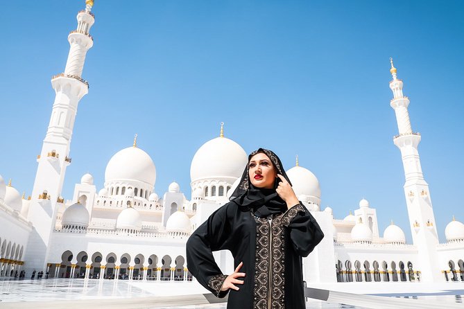 From Abu Dhabi: Sheikh Zayed Mosque, Royal Palace & Etihad Tower - Hotel-to-mosque efficiency: how the tour works in real life
