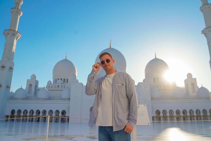 From Dubai: Abu Dhabi Grand Mosque & Louvre Museum Full-Day - Who should book this Abu Dhabi Grand Mosque and Louvre day trip