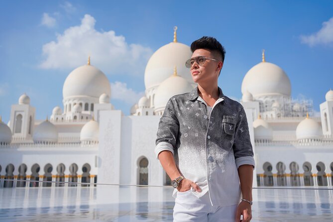 From Dubai: Abu Dhabi Sheikh Zayed Grand Mosque Guided Tour - Courtyards and colonnades: the slower parts that make the mosque feel real