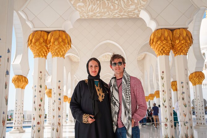 From Dubai: Abu Dhabi Sheikh Zayed Grand Mosque Guided Tour - Getting to the entrance: shuttle service and where crowds matter