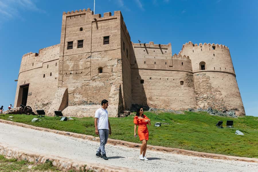From Dubai: Fujairah East Coast Tour - Fujairah Fort and Heritage Village: the place where stories get physical