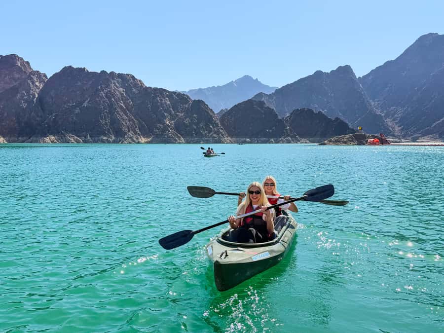 From Dubai: Hatta Sightseeing Tour with kayaking - Kayaking on Hatta Dam: what you do and how it feels