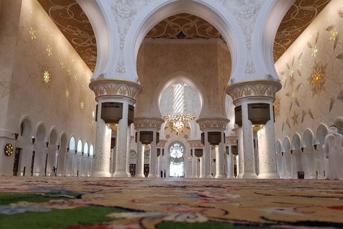 Full-Day Abu Dhabi City Tour from Dubai Including Lunch - Heritage Village and the Corniche drives: classic culture with minimal stress