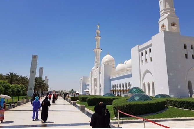 Full-Day Abu Dhabi City Tour from Dubai Including Lunch - Saadiyat Island views, plus the city’s present and future