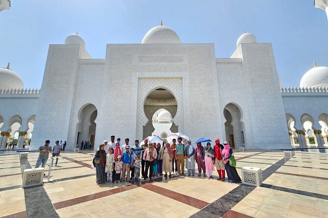 Full Day Abu Dhabi City Tour Sheikh Zayed Grand Mosque from Dubai - Emirates Heritage Village: real time in traditional life