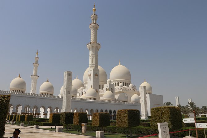 Full Day Abudhabi City Tour with Ferrari World Theme Park Ticket - Abu Dhabi, planned for comfort, not chaos