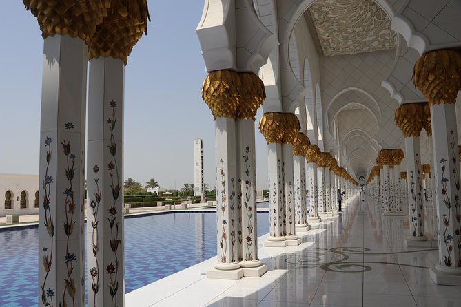Full Day Abudhabi City Tour with Ferrari World Theme Park Ticket - Emirates Palace Mandarin Oriental, coffee break with major “palace” energy