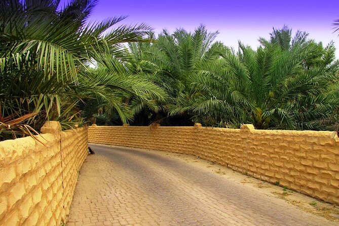 Full Day Al Ain tour with Lunch from Dubai - Jebel Hafeet, Photo Stops, and the Hot Water Springs Below