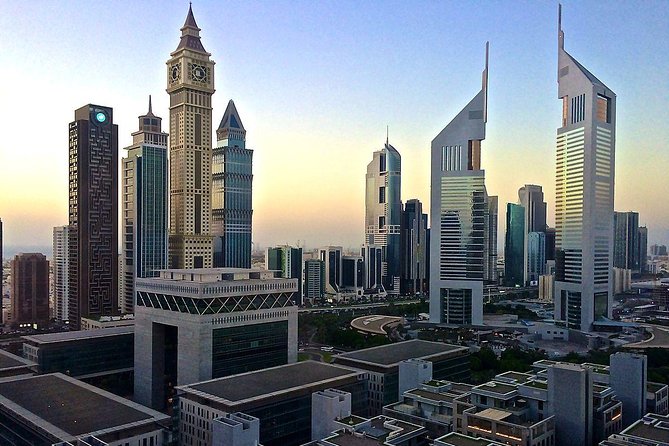 Half Day Dubai City Tour & visit to Dubai Aquarium Underwater Zoo - Burj Khalifa photo stop: seeing the tallest tower, fast