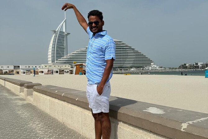 Half Day Dubai Modern Wonders Tour - Souk Madinat Jumeirah: Bazaar-Style Relaxing Time