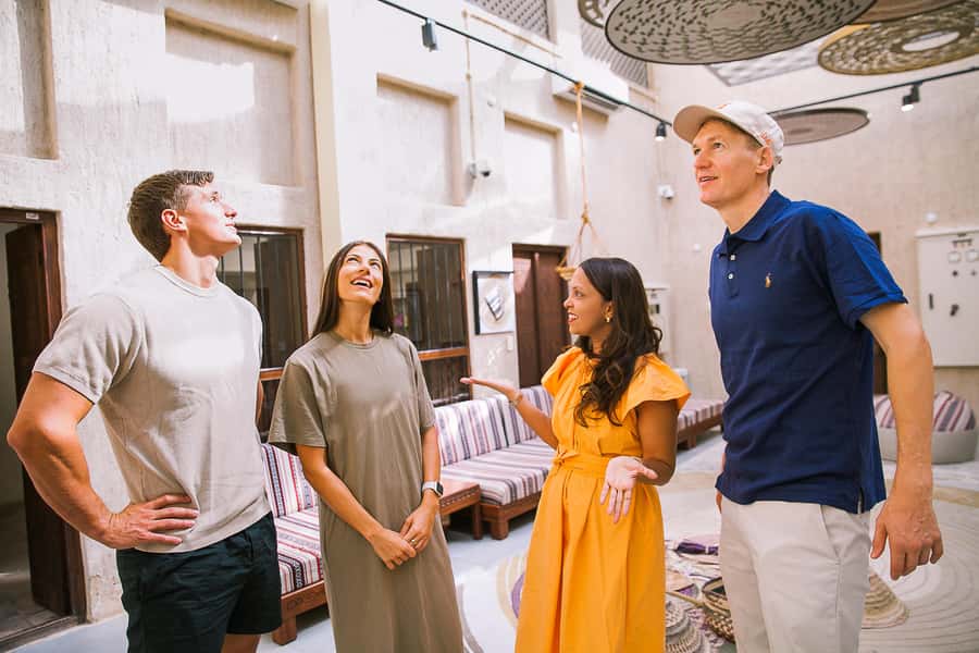 Historic Forts, Boats and Pearls of Old Dubai Walking Tour - Coffee, Dates, and Market Tastings: Small Stops, Real Value