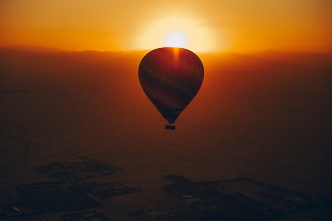 Hot Air Balloon Ride Over Dubai Desert inlcuding Transfers - Who should book this and who should reconsider