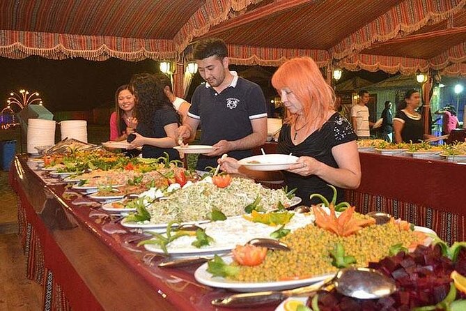 Hot Air Balloon Ride With Gourmet Breakfast & Falcon Show - Bedouin camp breakfast: what you eat after the lift-off
