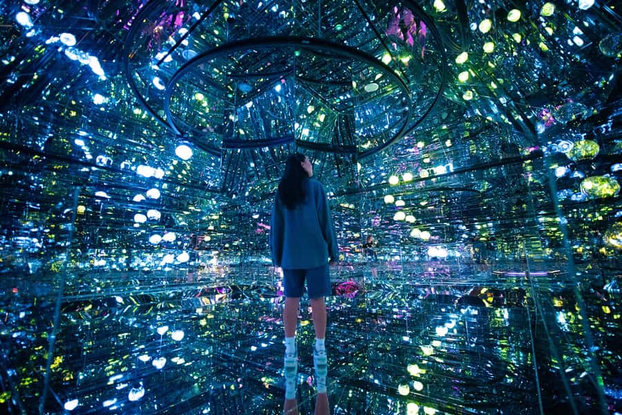 House of Hype - Dubai’s Ultimate Immersive Experience - AI-powered photo booths: how to turn the chaos into shareable moments