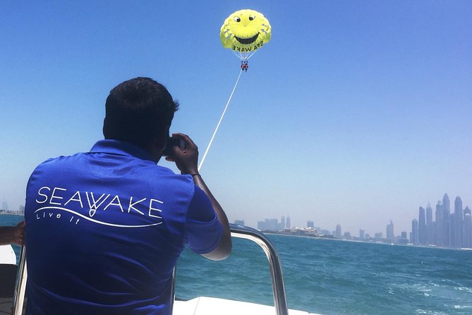 Jumeirah Beach Parasailing Experience in Dubai - The run-up: harness help, safety checks, and a calm first moment