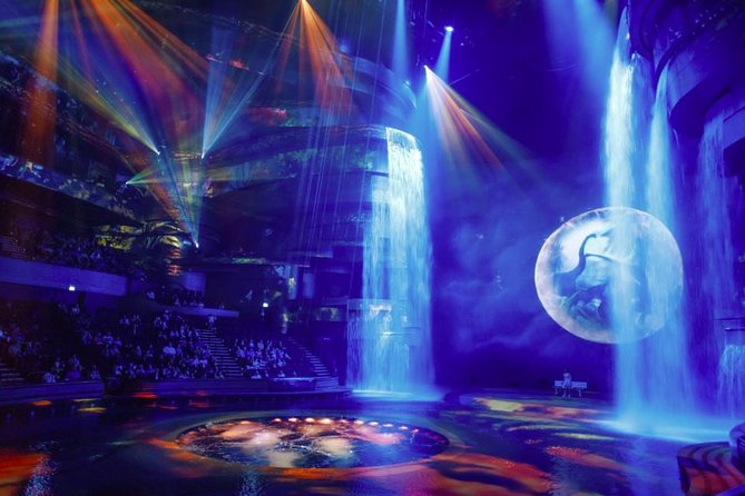 La Perle by Dragone Show Tickets Dubai - What the theatre experience feels like: circular seating and water moments