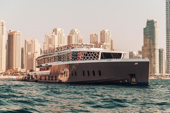 Lotus Mega Yacht Luxury Cruise with Live DJ, Dinner & Transfers - The cruise route: landmarks you’ll recognize instantly