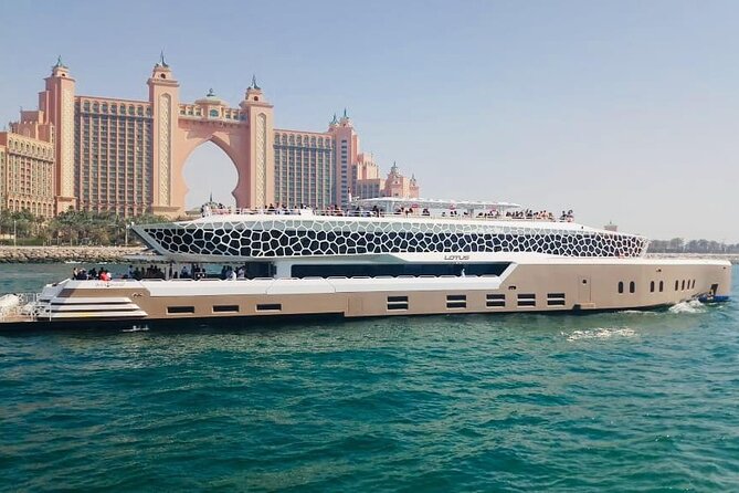 Luxury 7 Star Mega Yacht Dinner Cruise With international Buffet - Key highlights at a glance