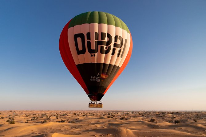 Luxury Hot Air Balloon, Land Rover Defender & Michelin Breakfast - In Flight: Sunrise Views Plus Falconry and Pilot Storytelling