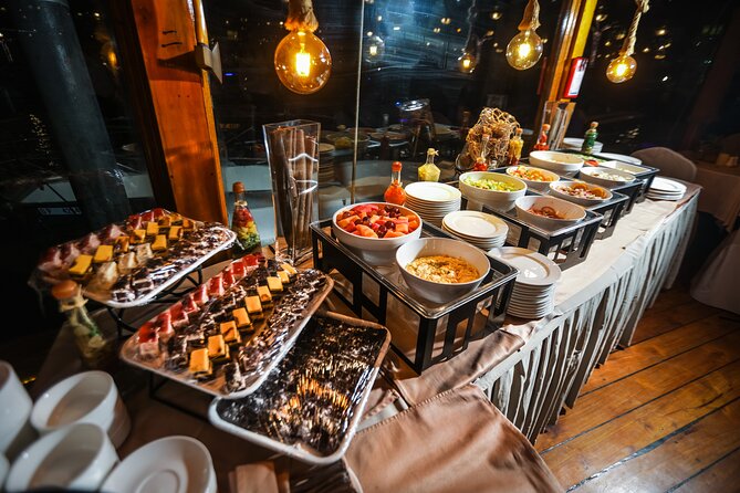 Marina Dhow Cruise Dubai - Getting on the boat: 7:30 pm timing, pickup, and the easiest check-in plan