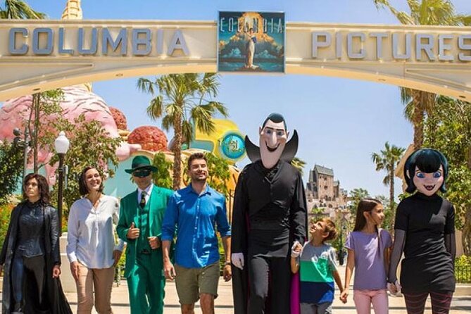 Motiongate Theme Park with Private Transfer - Who this Motiongate private transfer day is best for