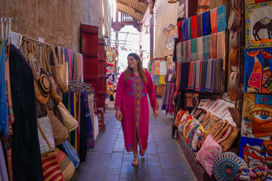 Old Dubai Historic Guided Tour: Creek, Street Food & Souks - Key things to look forward to