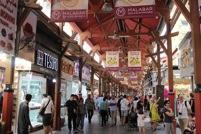 Old Dubai Walking Tour with Local/souks, boat, and local tasting. - Key things to know before you go