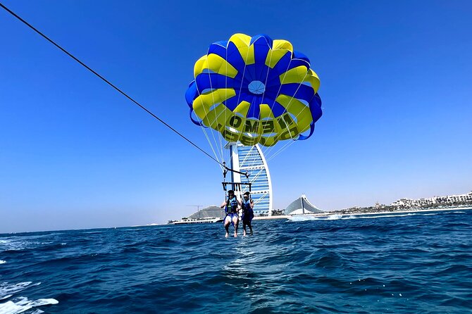 Parasailing in Dubai - Burj Al Arab View - Photos and video with GoPro: how to plan for great keepsakes