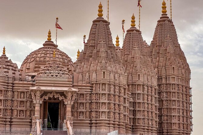 Premium Abu Dhabi City Tour With Hindu Temple Visit - Private - Key highlights at a glance