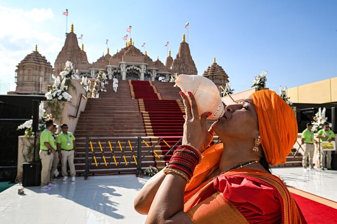 Premium Abu Dhabi City Tour With Hindu Temple Visit - Private - Emirates Heritage Village: Bedouin-style heritage with family-friendly energy