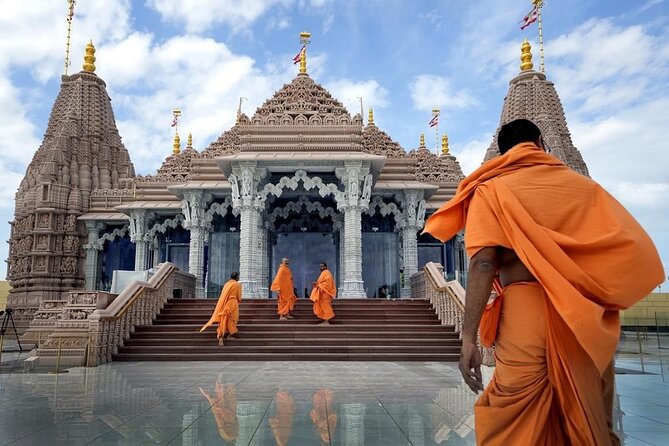 Premium Abu Dhabi City Tour With Hindu Temple Visit - Private - BAPS Hindu Mandir: a modern temple visit that feels thoughtfully designed