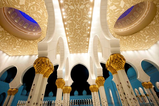 Premium Abu Dhabi Half Day Tour from Dubai - Etihad Towers and Emirates Palace: photo stops that still feel special