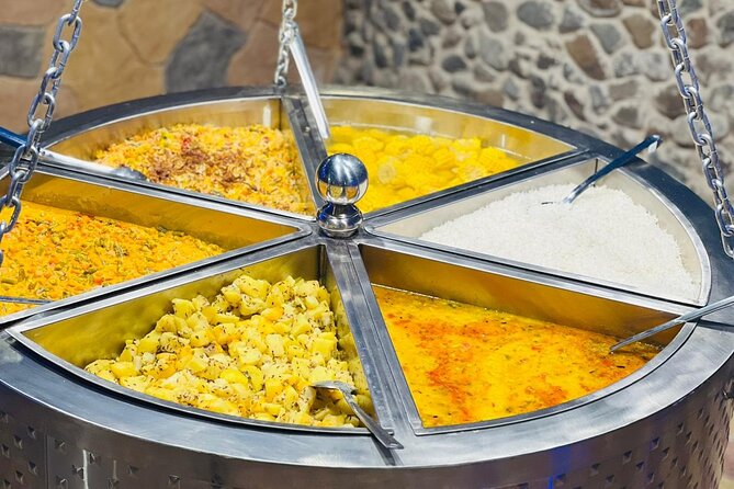 Premium Desert Safari, food Service with 4 alcoholics drinks - VIP table seating and table service with 4 alcoholic drinks