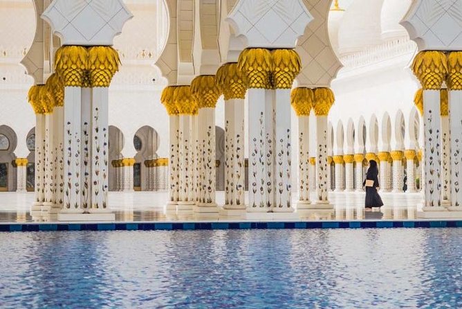 Private Abu Dhabi City Tour with Ferrari World Including Transfer - So, What’s Included, What’s Not, and Why It Affects Value