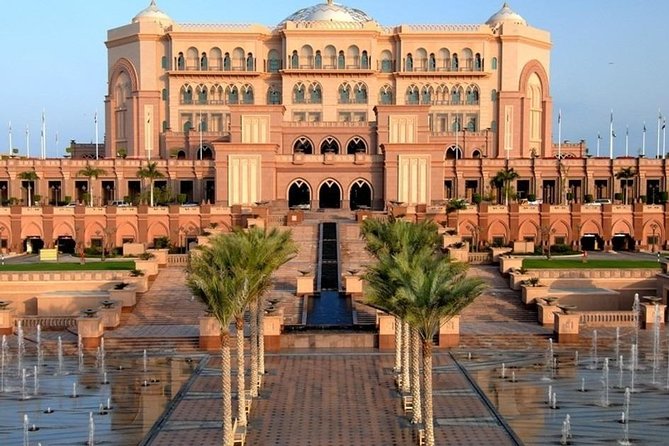Private Abu Dhabi City Tour with Louvre Museum & Lunch - Corniche photo stop: quick, scenic, and worth it