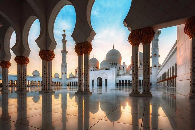 Private Abu Dhabi City Tour with Louvre Museum & Lunch - Abu Dhabi Dates Market: the quick shopping stop that can be worth it