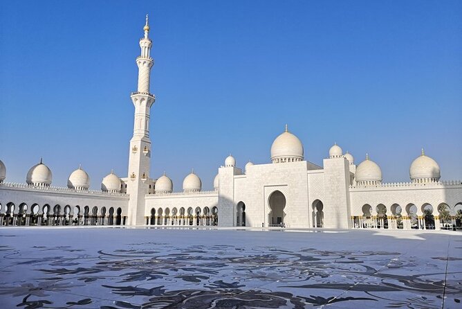 Private Abu Dhabi City Tour with Pick up from Dubai or Abu Dhabi - Corniche and Marina Mall: The Water-View Break You’ll Actually Enjoy